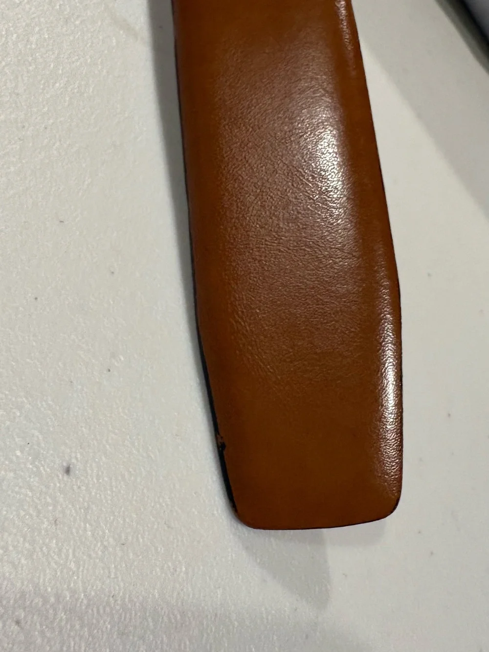Trafalgar - Cameron Men's Leather Dress Belt. Size 42. 35 mm. Tan Cognac